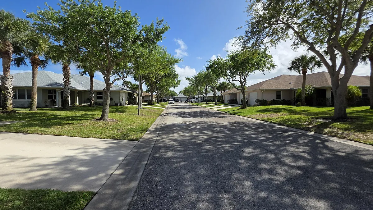 Building Photo - 1812 E Royal Tern Ln #21-B-21