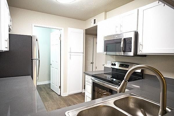 1st image of 410 Canyon Oaks Dr APT H