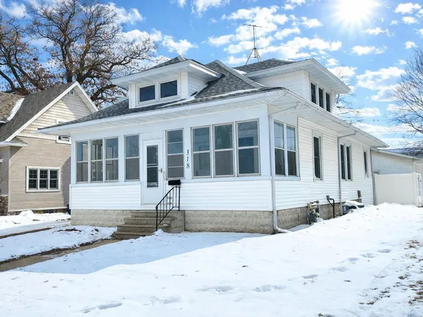 318 E Walnut St, Manly, IA 50456