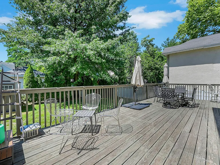 318 Beechwood Pl — Photo 26