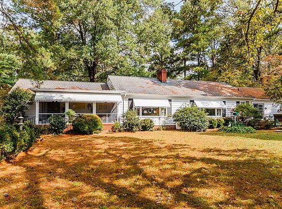4th image of 304 Havenwood Ln