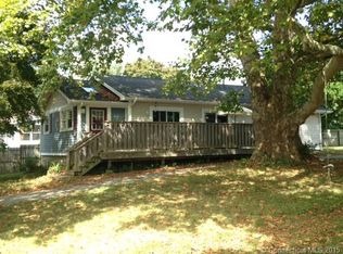 40 Millstone Rd W, Waterford, CT 06385