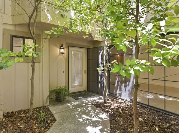 7445 Black Tree Ln, Citrus Heights, CA 95610