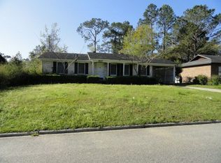 907 E Brookwood Dr, Valdosta, GA 31601