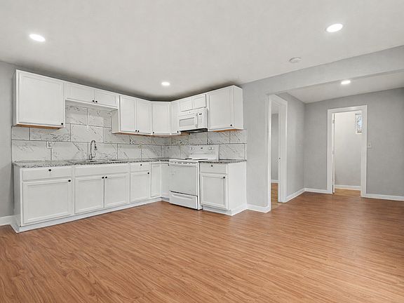4th image of 8323 Lapanto Ln #B