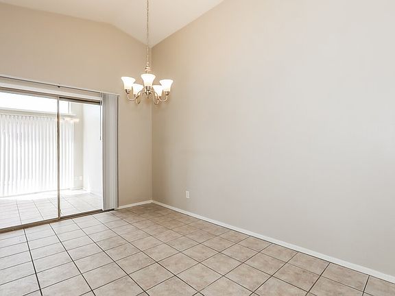 5th image of 306 N Wildrose