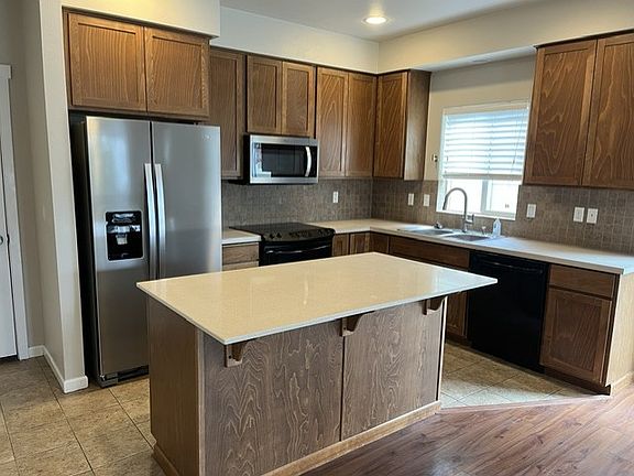 5th image of 2250 N Country Vista Blvd