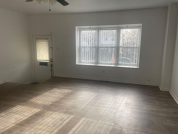3rd image of 1643 Coleman St