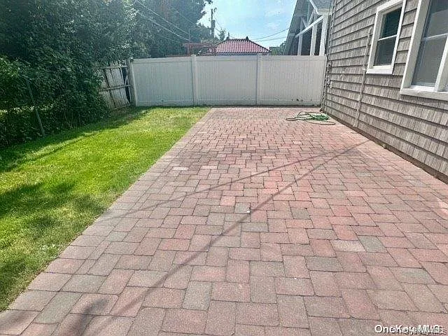 254 E Beech St — Photo 22