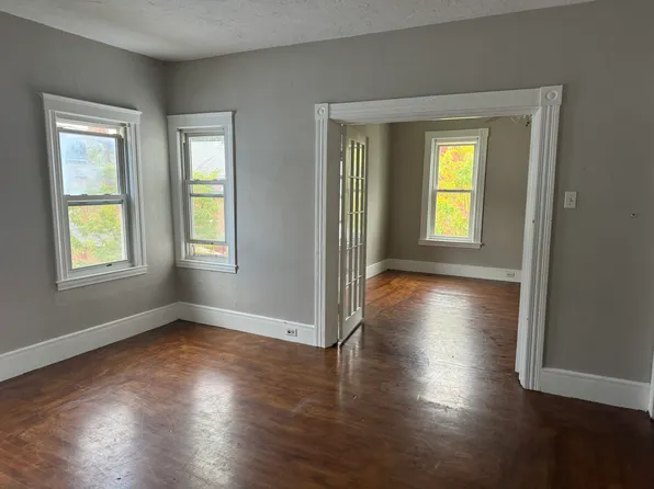 3 Aetna St #2, Worcester, MA 01604