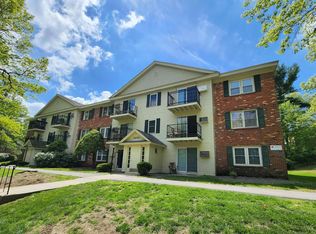 1 Oak Hill Ln APT 118, Nashua, NH 03062