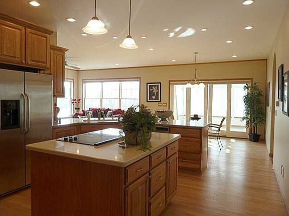 4th image of 1001 Goldenrod Dr