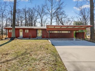 510 Gilmore Lake Rd, Columbia, IL 62236