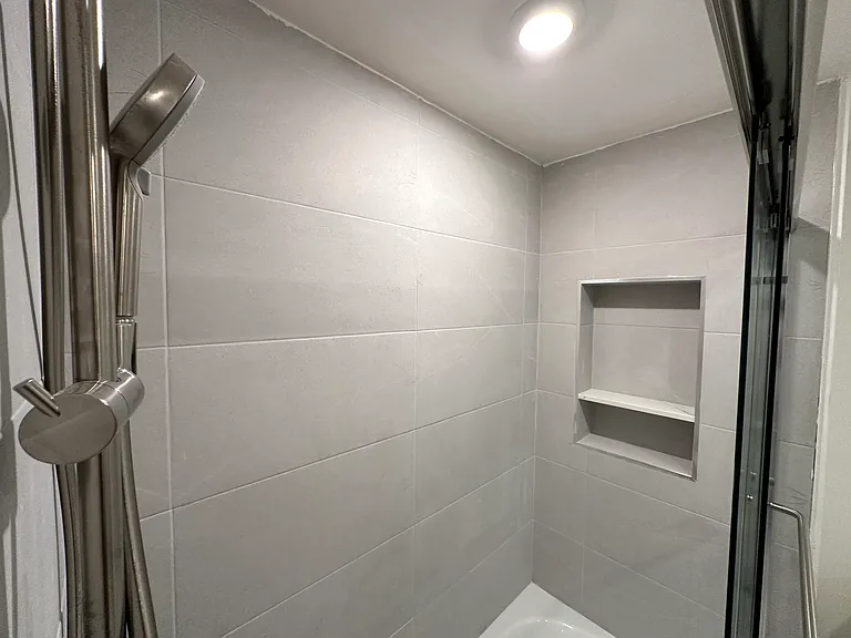 941 N Martel Ave #102 — Photo 31