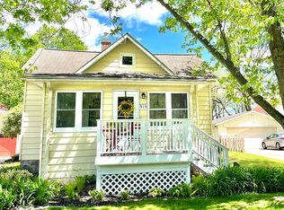 515 Hope St, Brighton, MI 48116