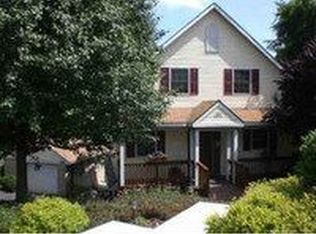 90 S Ben Hogan Dr, Etters, PA 17319