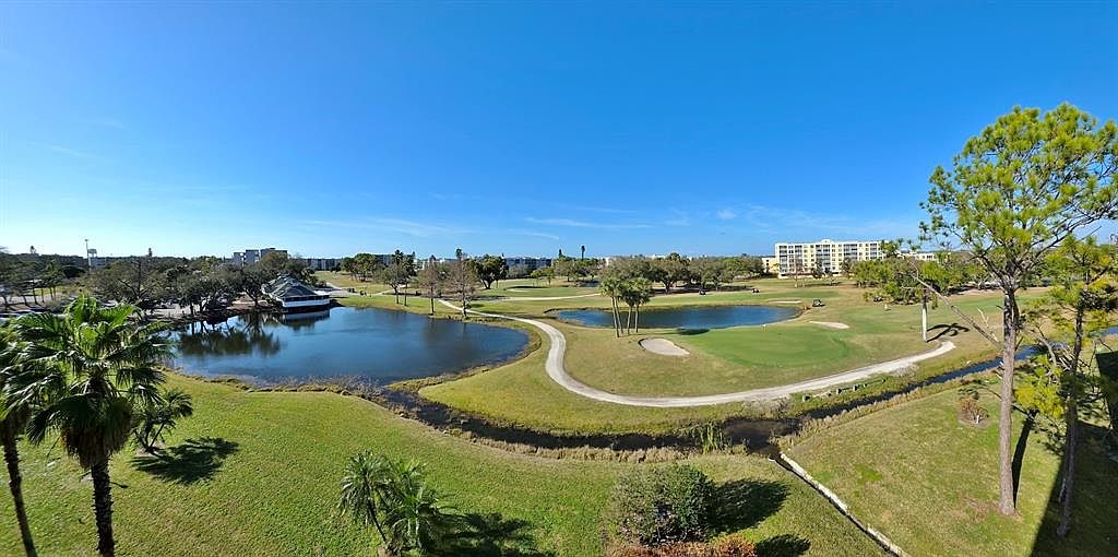 4570 Pinebrook Cir APT 208