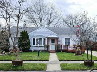 26541 Academy St, Roseville, MI 48066