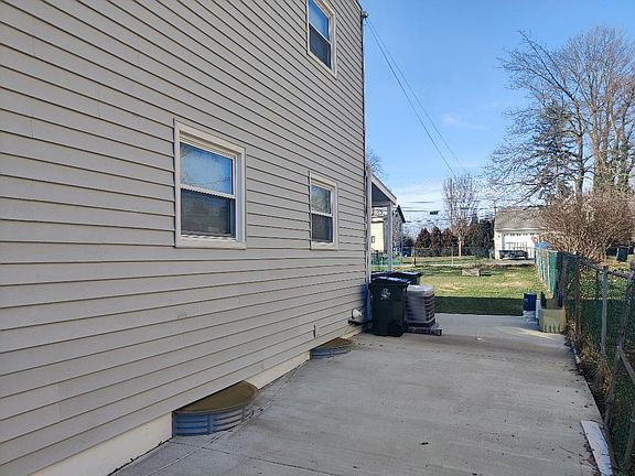 Long Rear Driveway