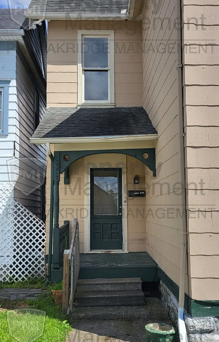 1 bed, 1.0 bath, 972 sqft, $675 — Photo 1