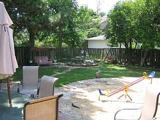 4th image of 4 Woodstock Ave