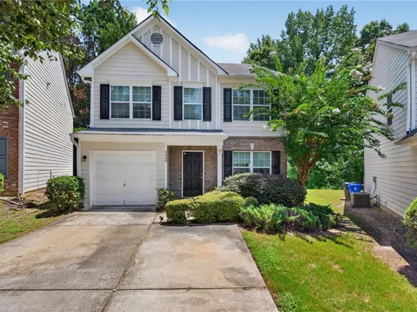 9426 Lakeview Rd, Union City, GA 30291