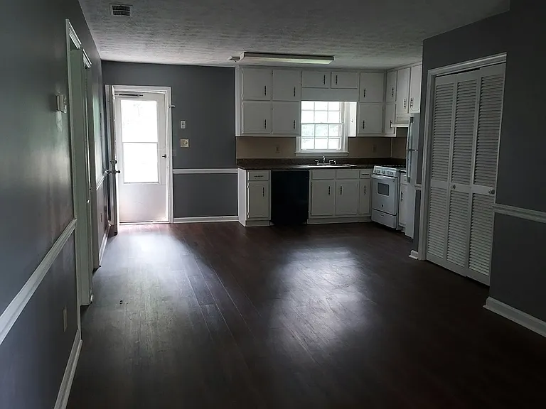 72 April Ave #76 — Photo 3