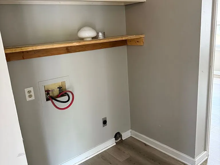 205 McCormick Saint McCormick Dr #B — Photo 8