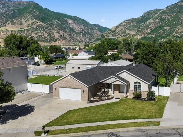 7830 S Cedar Loop Dr E, Ogden, UT 84405