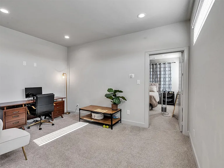 5702 Rucio Ln — Photo 19