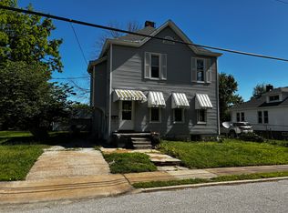 912 Tremont St, Alton, IL 62002