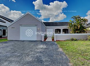 18922 NW 80th Ct, Hialeah, FL 33015
