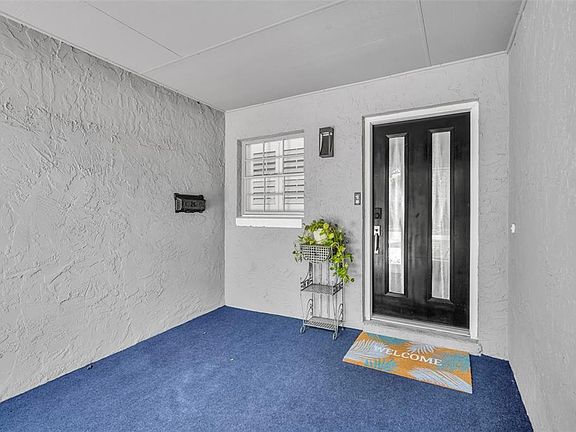2nd image of 775 Woodside Rd