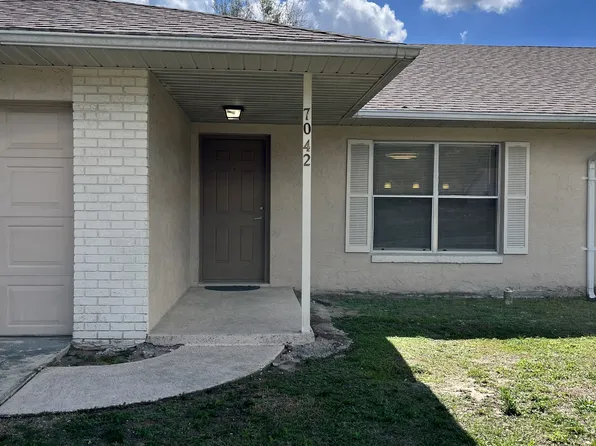 7042 Blue Earth Ct, Orlando, FL 32818