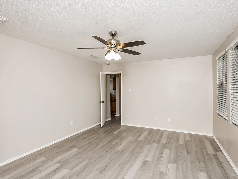 2909 Paint Brush Pl — Photo 10