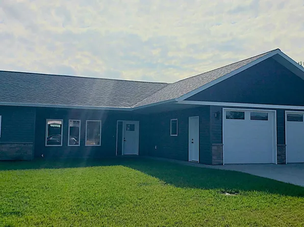 1012 8th Ave NE, Perham, MN 56573