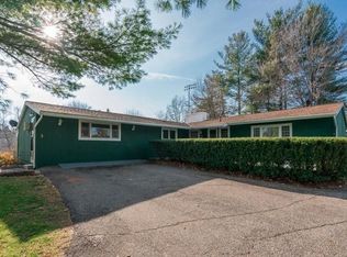 615 N Freer Rd, Chelsea, MI 48118