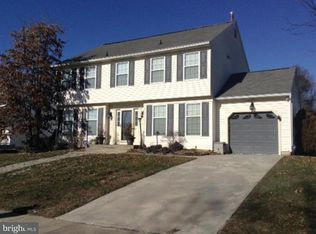 47 Orlando Dr, Sicklerville, NJ 08081