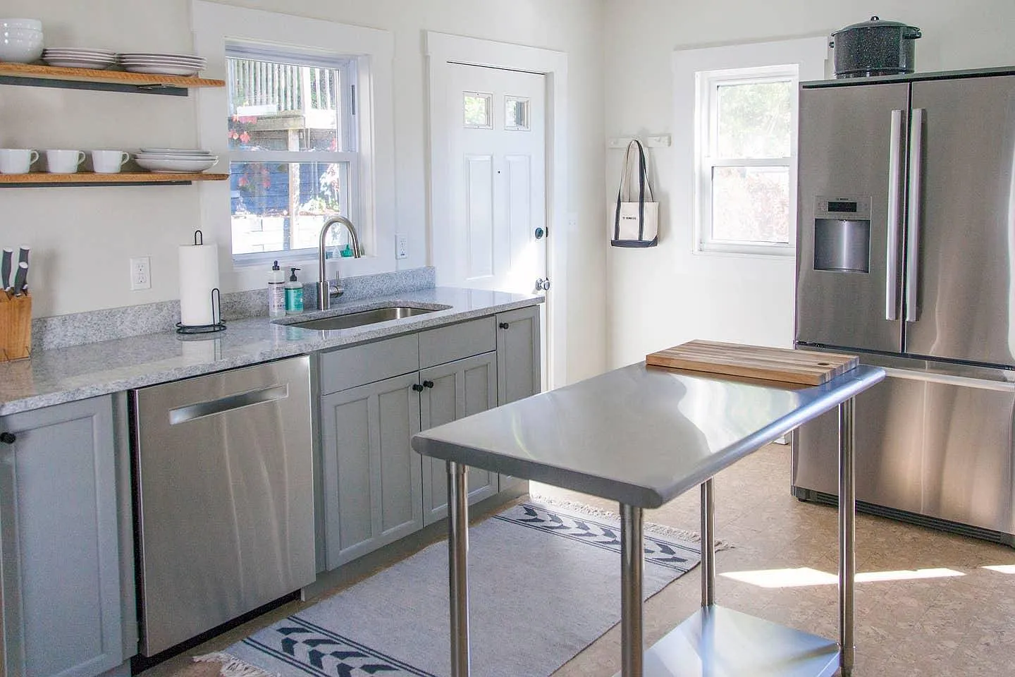 2 bed, 1.5 bath, 1131 sqft, $3,000 — Photo 4