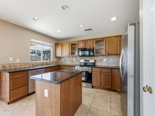 779 E BRADSTOCK Way, San Tan Valley, AZ 85140