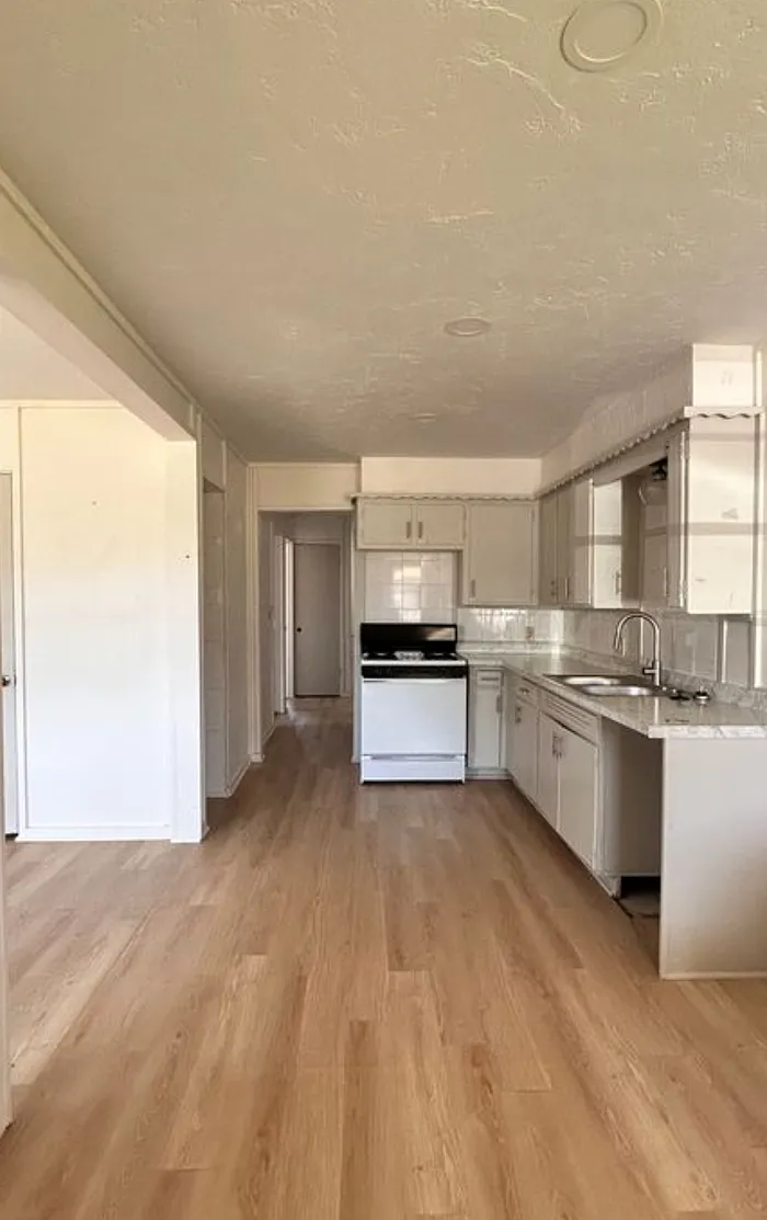 Building Photo - 2507 Harper St #1