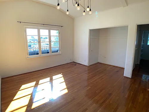 847 N Formosa Ave #9 Photo 1