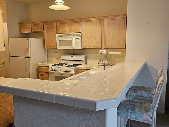 5th image of 5252 Sunny Beach Ln