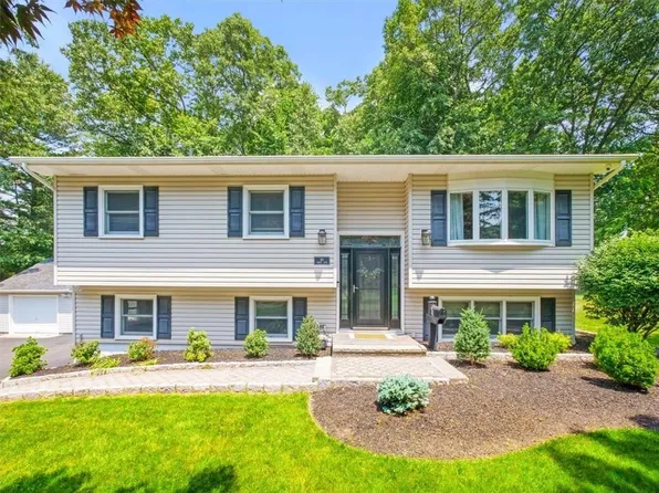 10 North Lane, New City, NY 10956