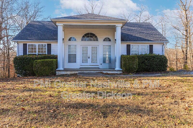 1st image of 175 Station Dr