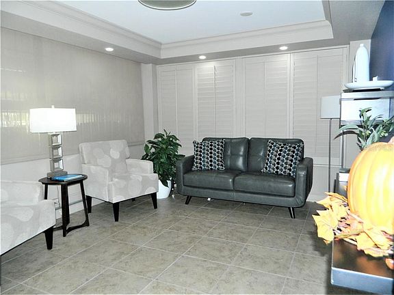 4th image of 33 S Gulfstream Ave Unit 606