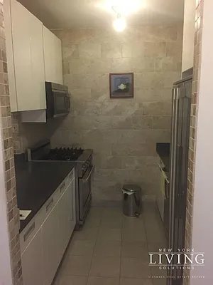 Rented by NY Living Solutions | media 29