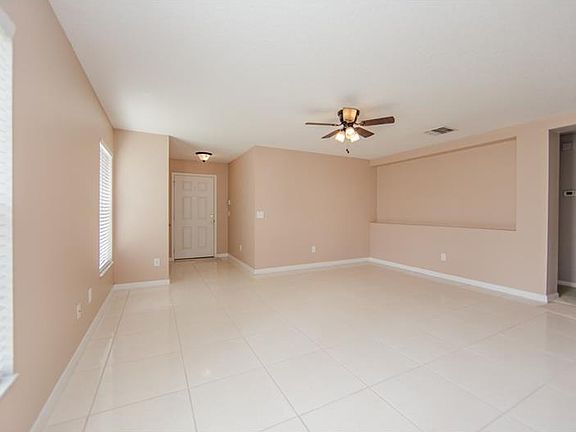 3rd image of 13823 Tea Rose Dr