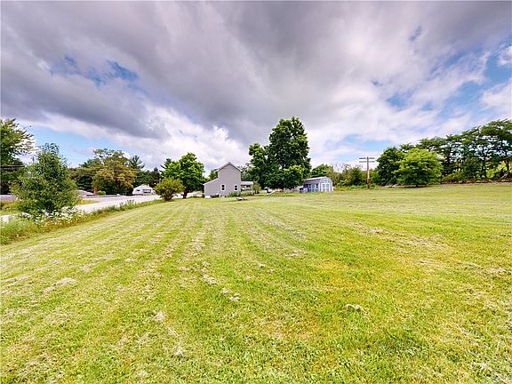 3rd image of 224 Deer Creek Rd