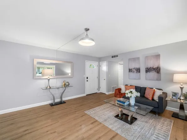 14225 Lora Dr APT 56, Los Gatos, CA 95032